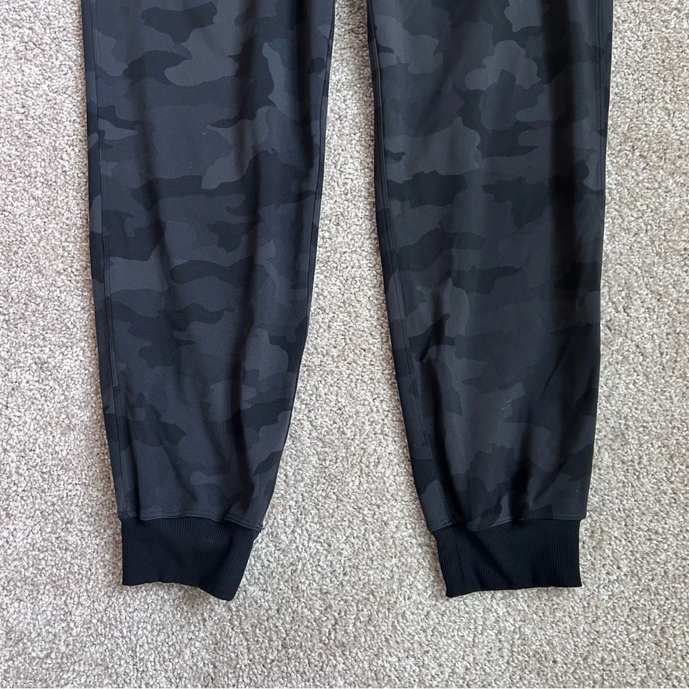 Lululemon Stretch High-Rise Jogger 8 Heritage 365 Camo Deep Coal Multi Luxtreme - Picture 2 of 11